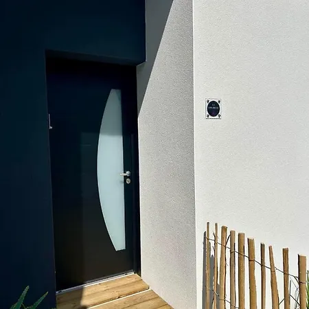 Studio & Spa La Discrete Saint-Evarzec Exterior photo